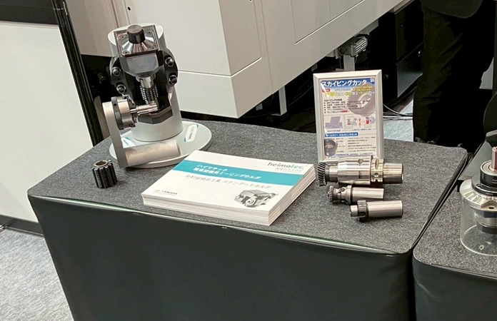 中村留精密工業様ブース内でのハイマテックの展示